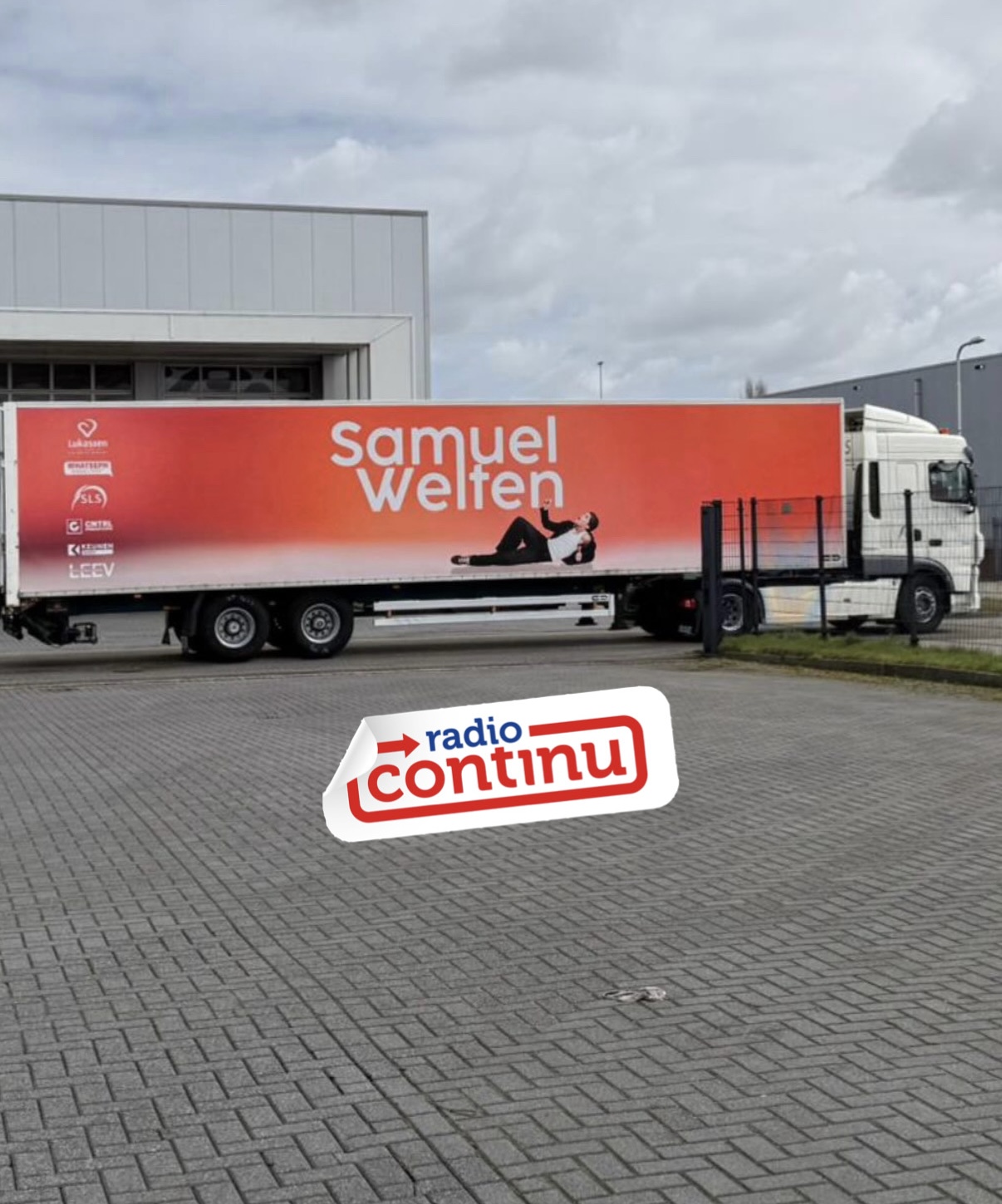 SAMUEL IN STIJL OP VAKANTIE?
